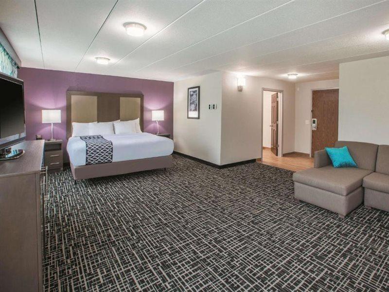 La Quinta By Wyndham Sturbridge Hotel Eksteriør billede