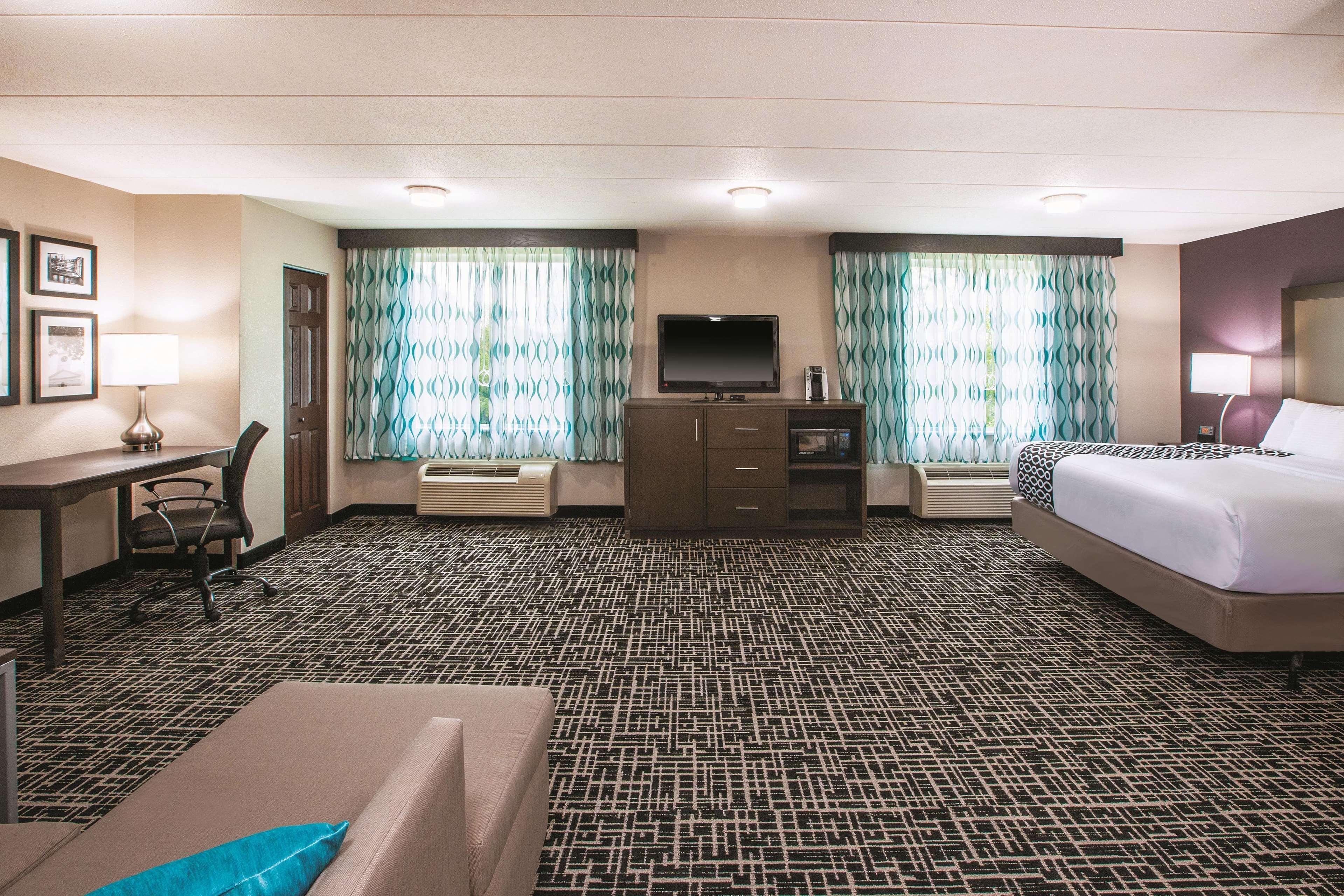 La Quinta By Wyndham Sturbridge Hotel Eksteriør billede